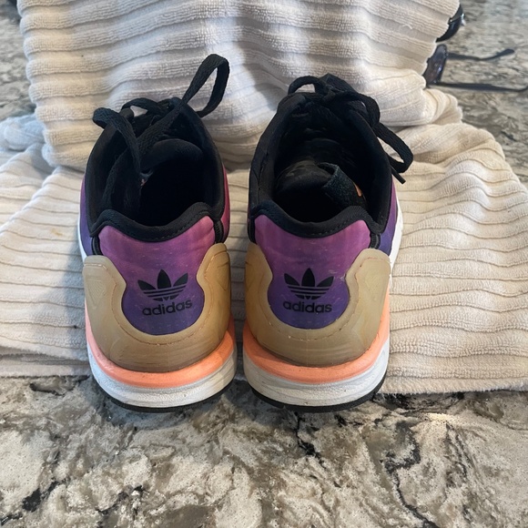 Adidas sneakers - Picture 2 of 6